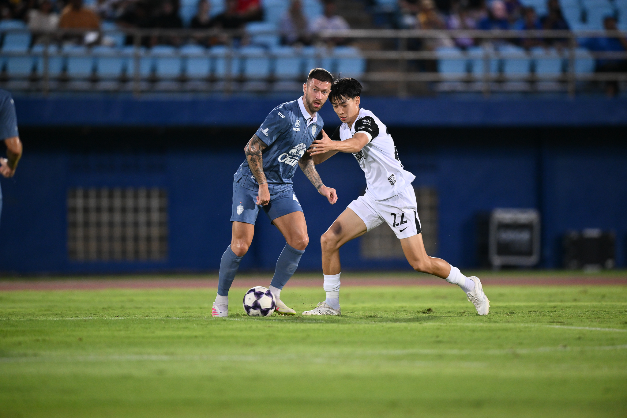 Irina Polyakovaning NTVdagi yalangoch surati